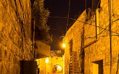 Noční ulička, staré město