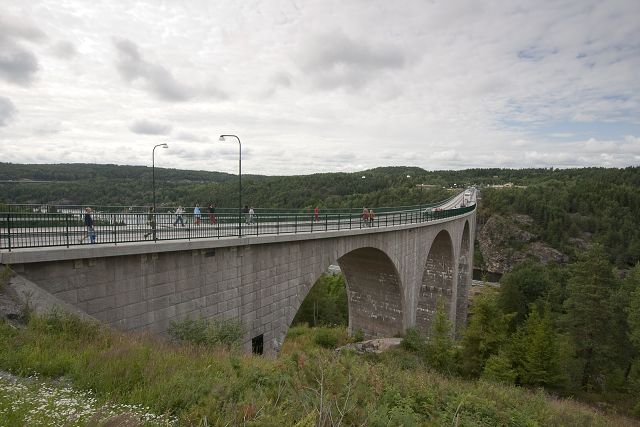 img00026.jpg