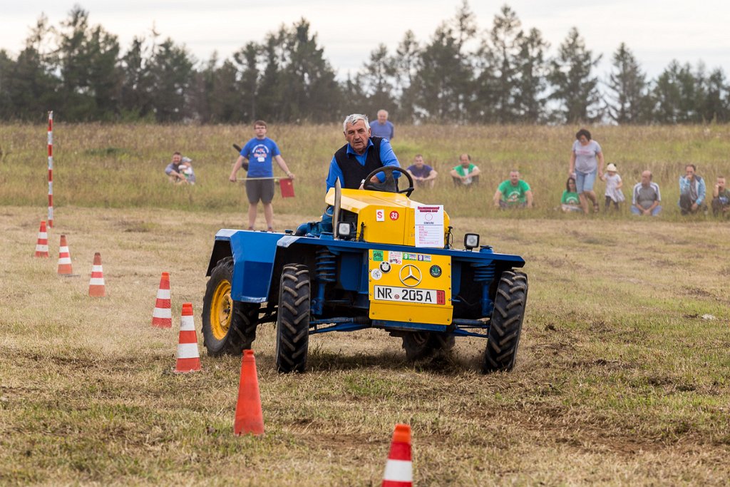 Slalom, domovina