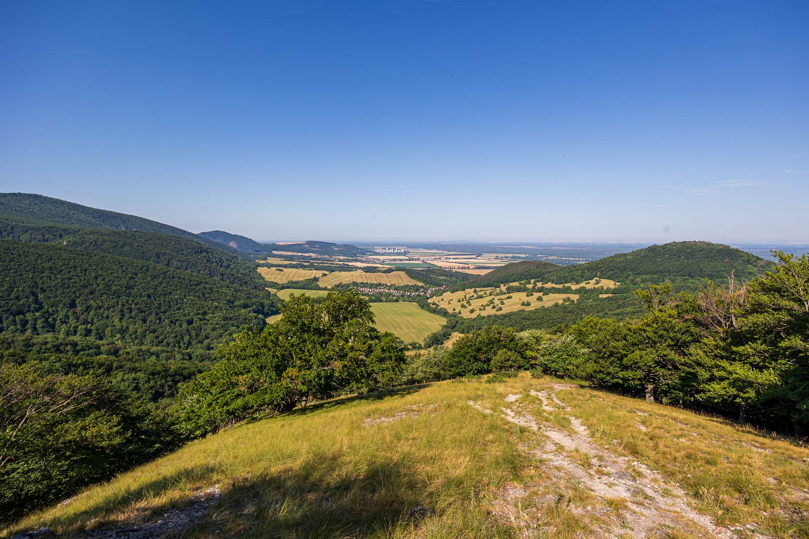 Pohled do kraje, klesáme